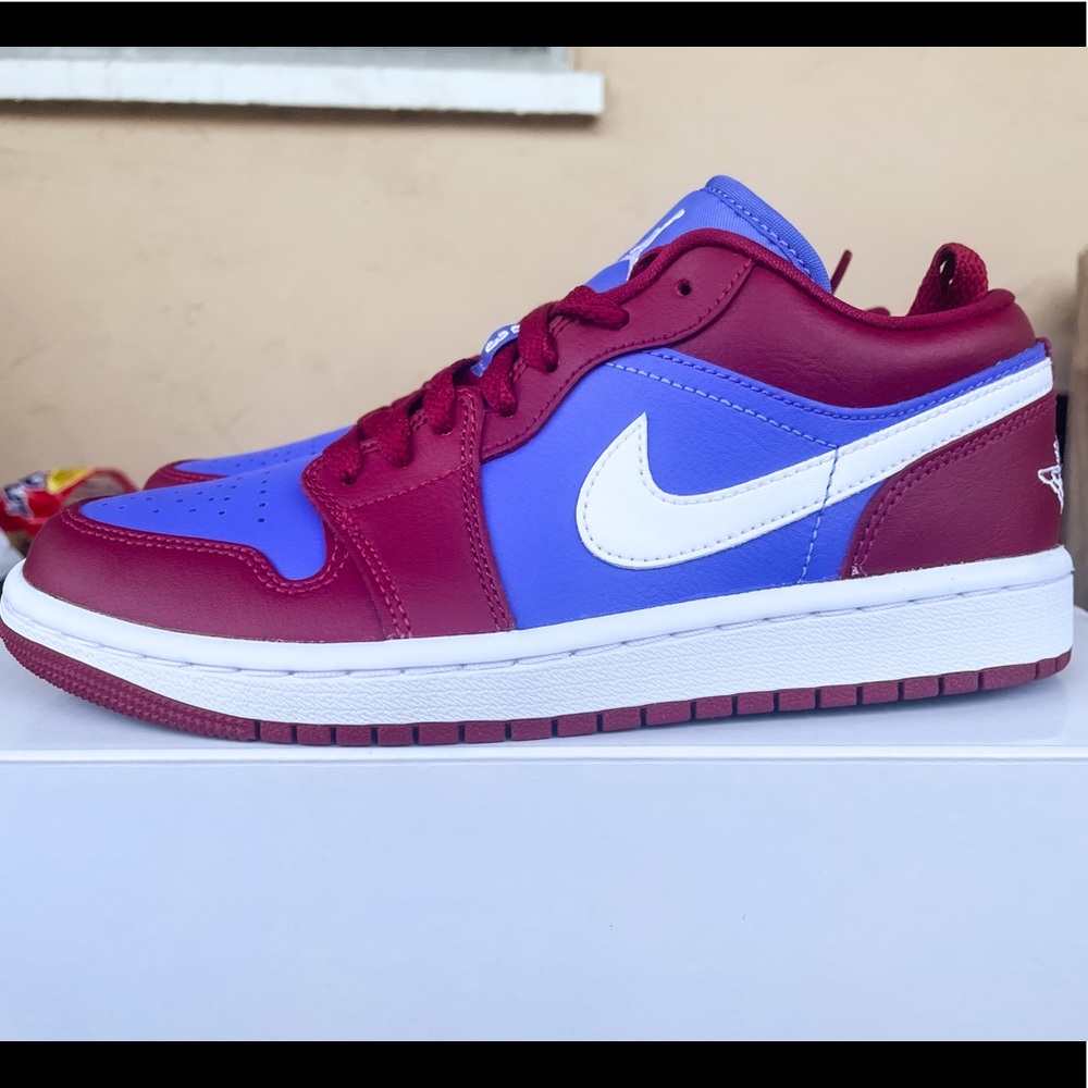 NIB Women’s Nike Air Jordan 1 Low Pomegranate/medium blue/white sz 6
